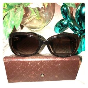 Gucci sunglasses dark brown 💯 auctentics